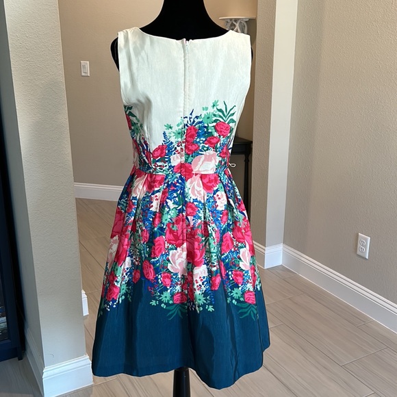 ModCloth for and flare dress - Picture 3 of 5